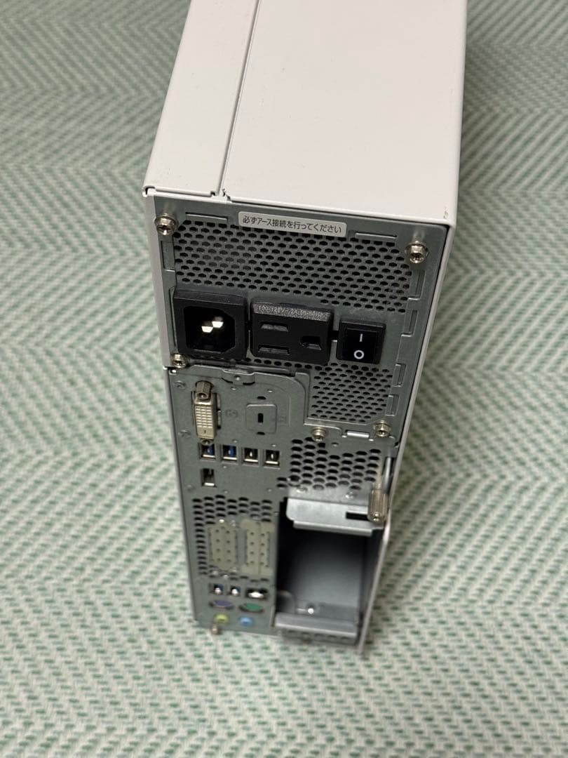 Fujitsu ESPRIMO デスクトップPC i7-9700 16GB