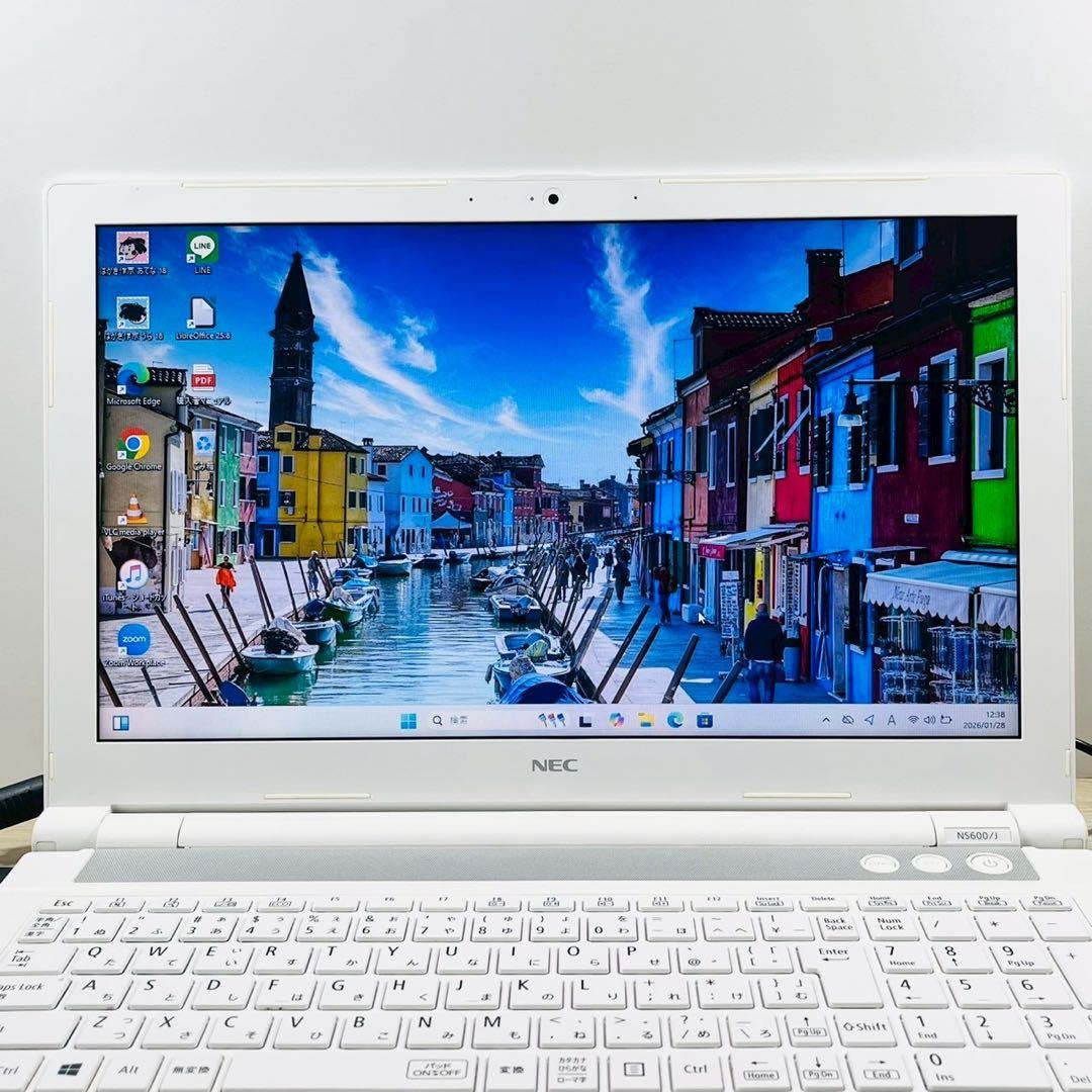 【高性能】8世代i7✨SSD256GB✨カメラ付✨DVD✨ノートパソコン