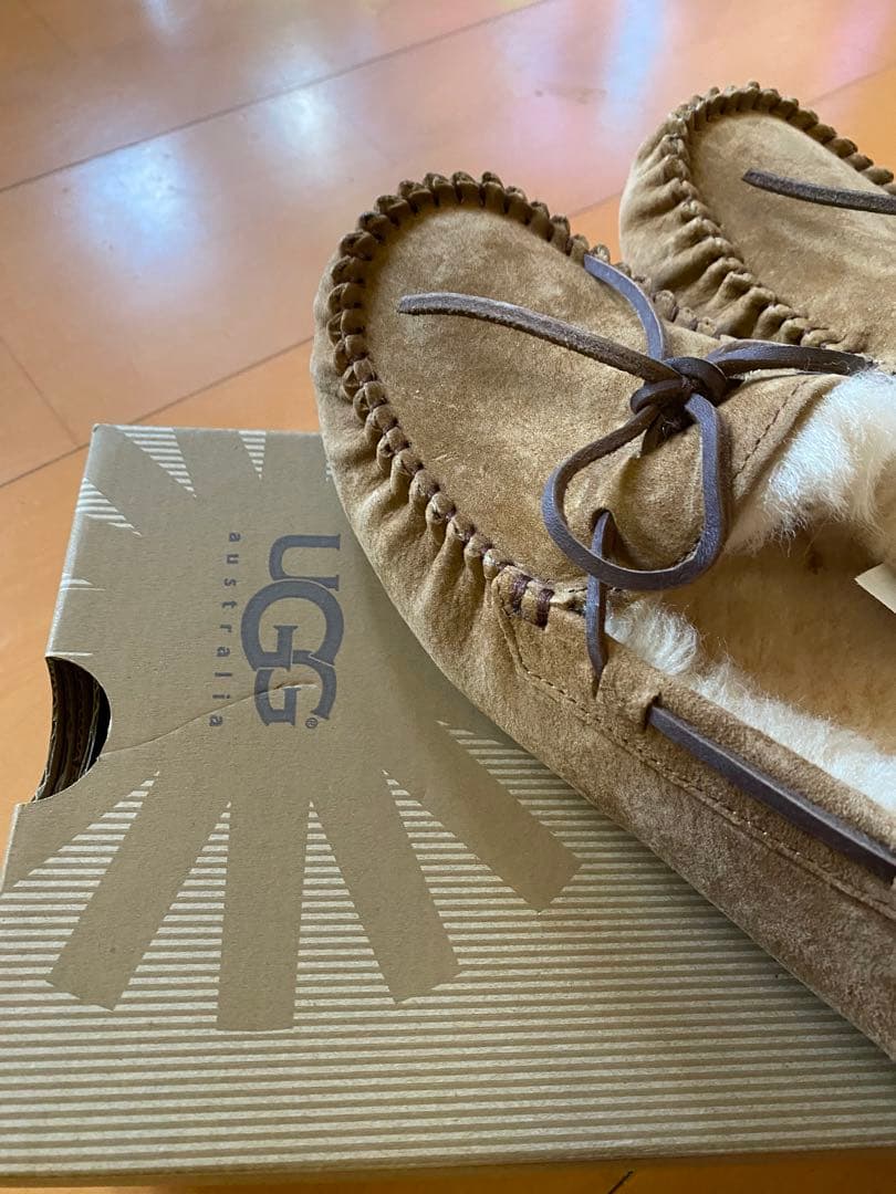 UGG モカシン　ブラウン　23 未使用