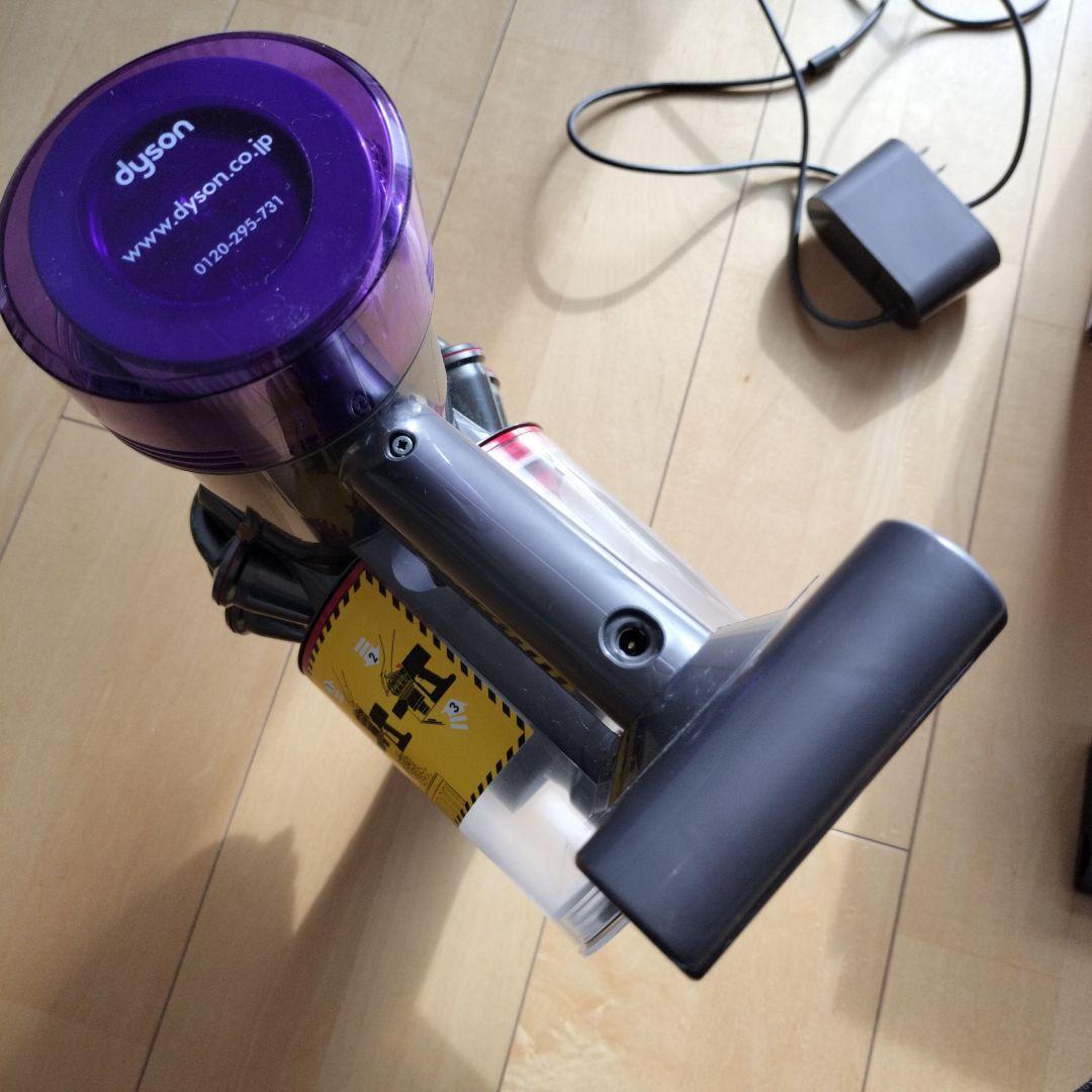 dyson ダイソン　V8 Slim Fluffy SV10KSLM