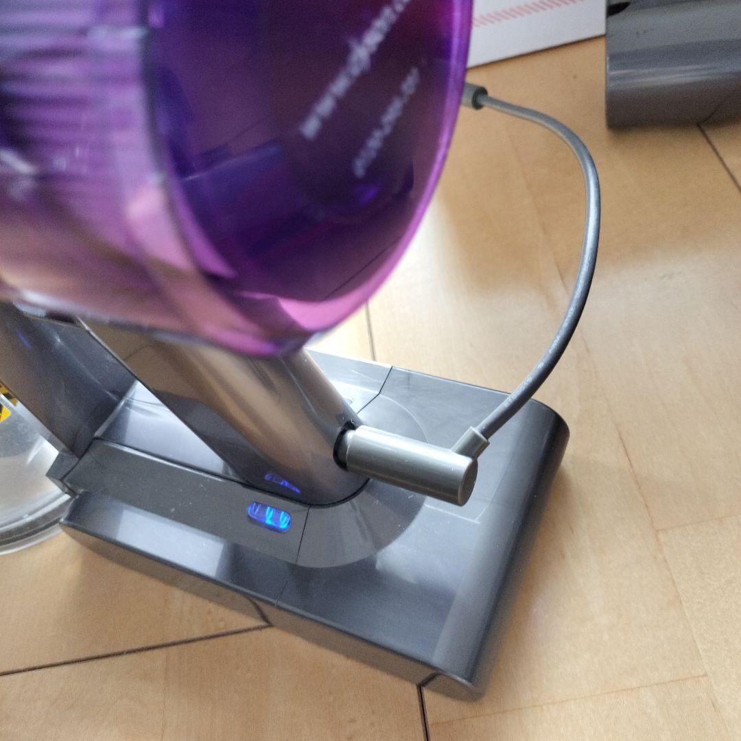 dyson ダイソン　V8 Slim Fluffy SV10KSLM