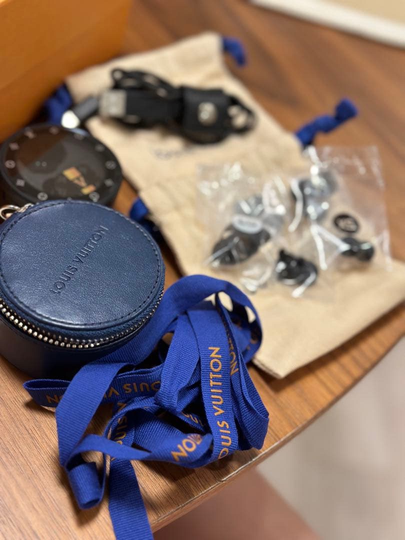 LOUIS VUITTON ワイヤレスイヤフォン 片耳欠品