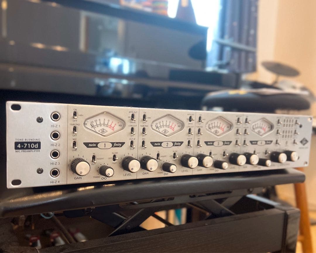 【完動美品】UNIVERSAL AUDIO 4-710D 高級マイクプリアンプ