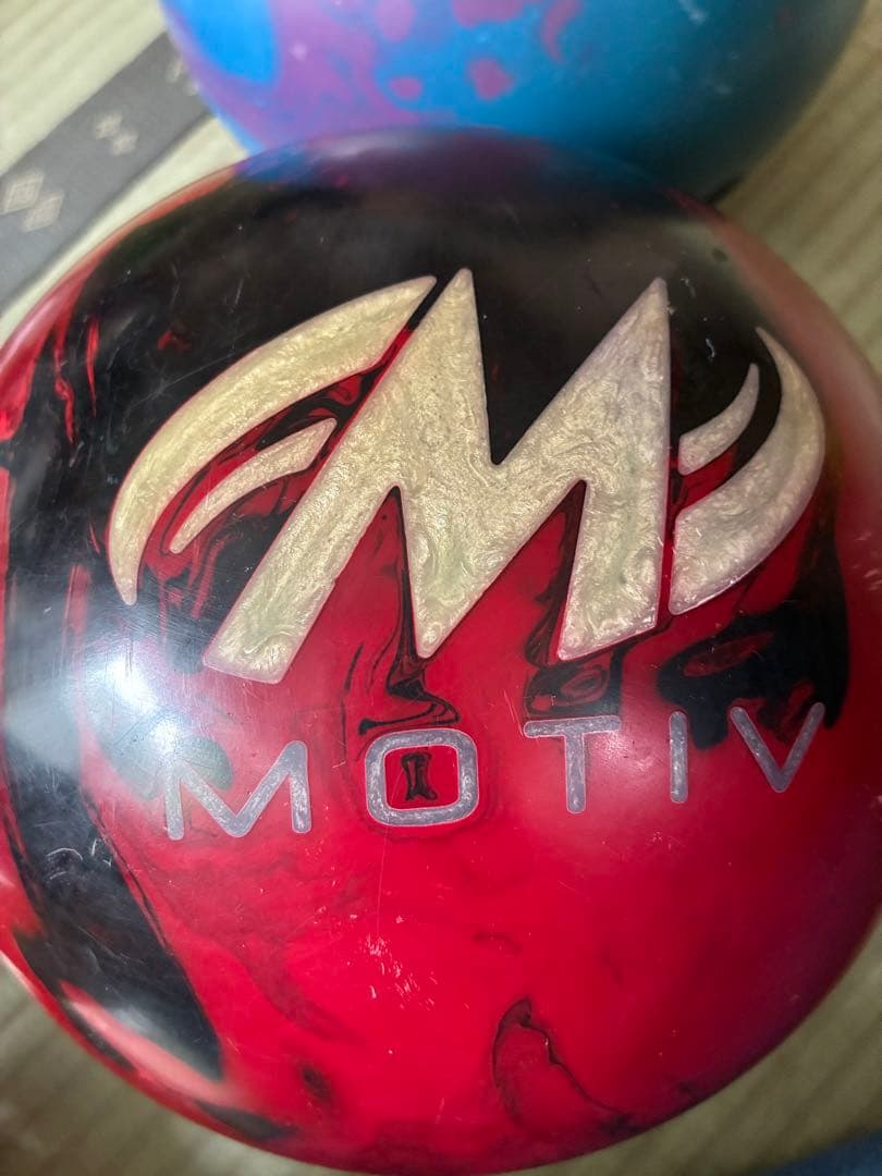 友やんさん専用MOTIV & JACKAL ボウリングボール