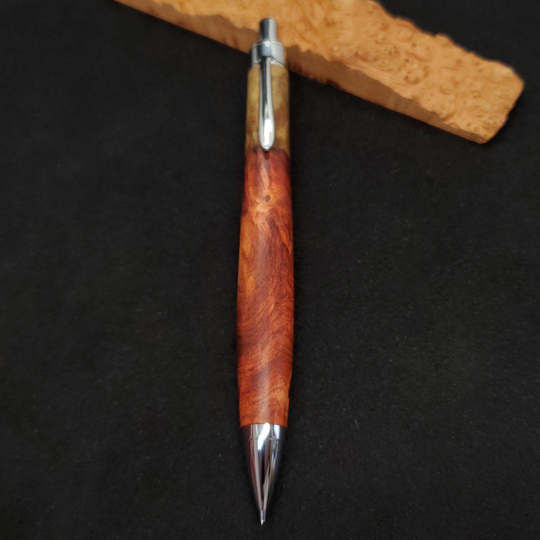 ⑱Bハンドメイド木軸シャーペン花梨瘤紅白赤濃いめ