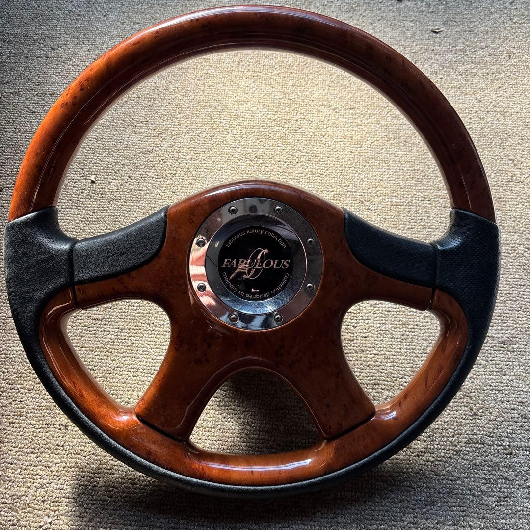 FABULOUS（ファブレス）ステアリング