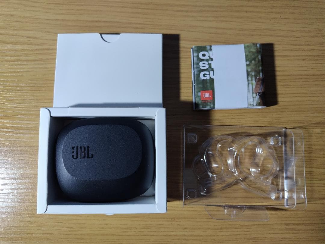 JBLワイヤレスイヤホン　SENSE LITE　(B)