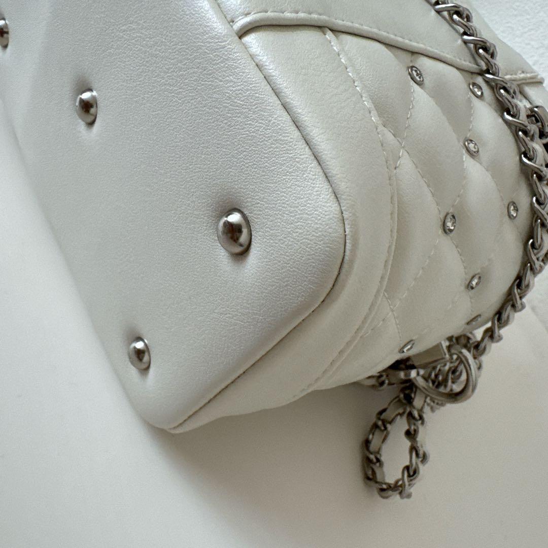 【大人気】pium ビジューキルティングバニティバッグ 白　ピウム　アイボリー