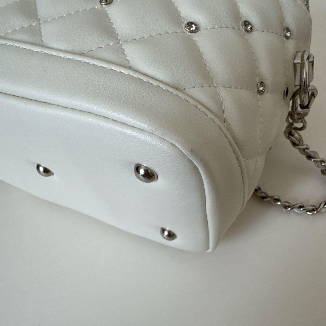 【大人気】pium ビジューキルティングバニティバッグ 白　ピウム　アイボリー