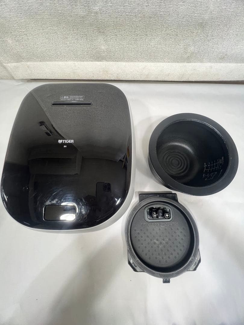 TIGER 炊飯器 JPC-A100 ブラック/シルバータッチスクリーン。