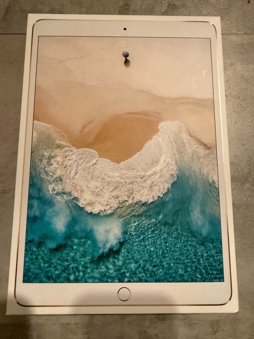 iPad Pro 10.5インチ Wi-Fi+Cellular 64GB