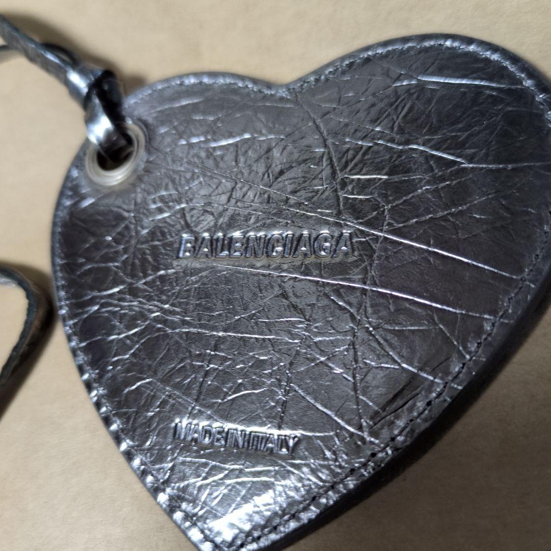 y*u様 BALENCIAGA ハート型レザーチャーム バッグチャーム