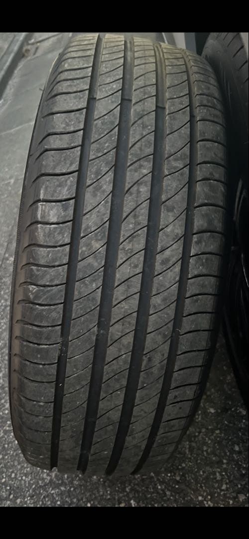 新車外し Audi Q5 19インチホイールセット