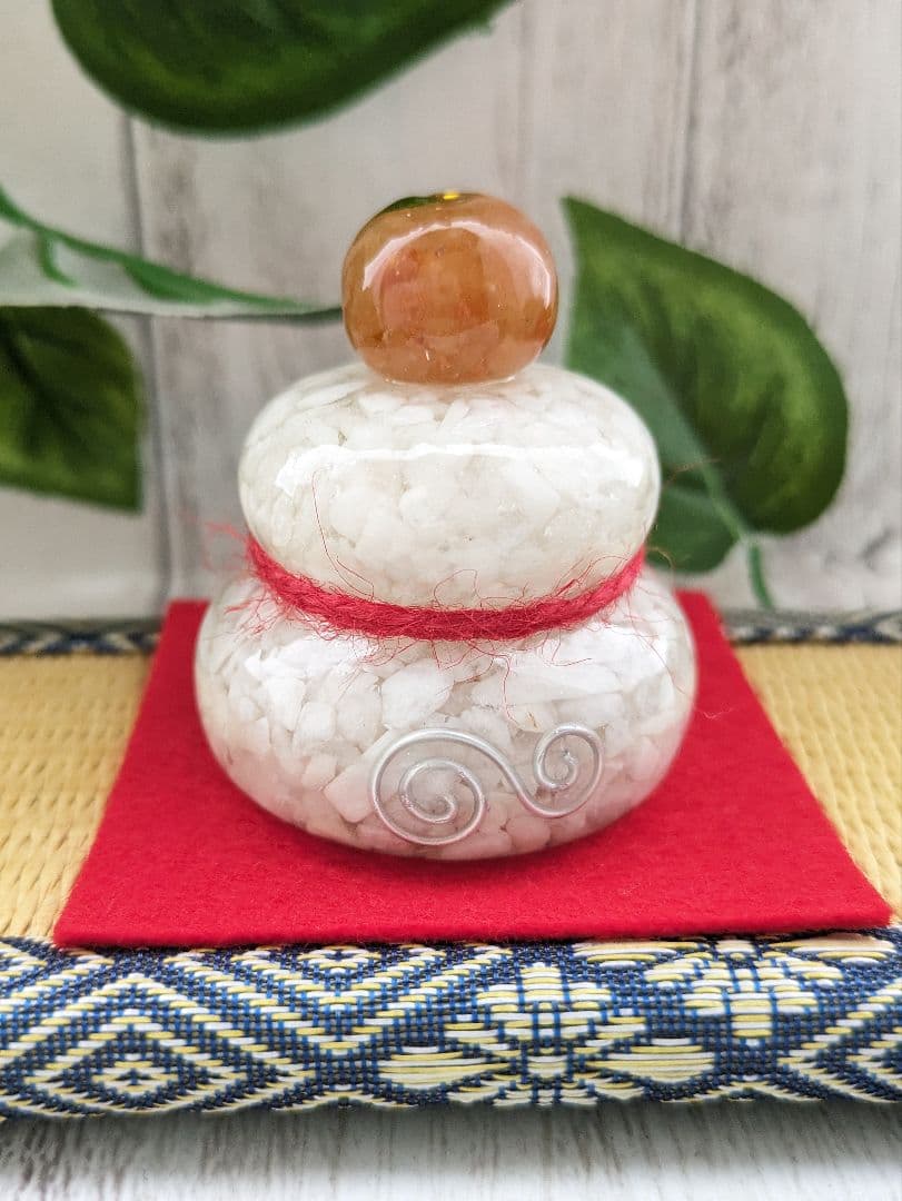 【きらっと】顔付き！かがみもちちゃん形オルゴナイト☆他３点