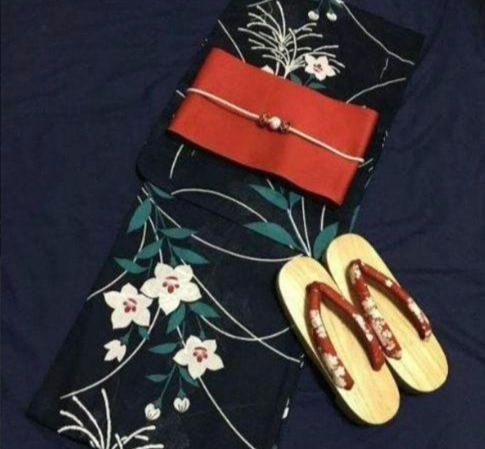 画像の帯付き◆高級変わり織り◆涼し黒◆桔梗の古典上品浴衣★ききょうの花★