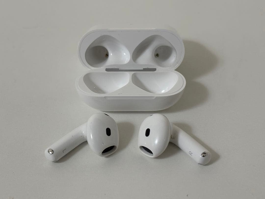 美品♪ AirPods4【アップルケア付き】