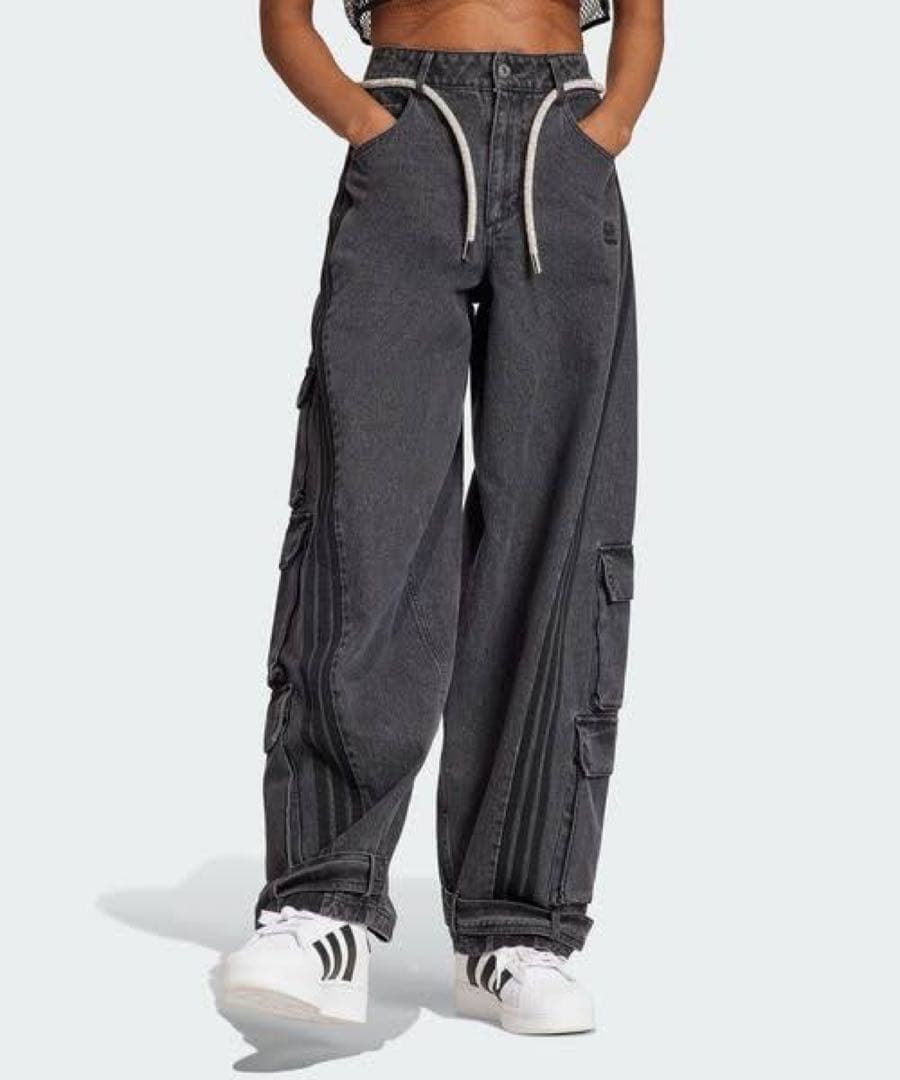 adidas アディレニウム ブラックカーゴパンツ