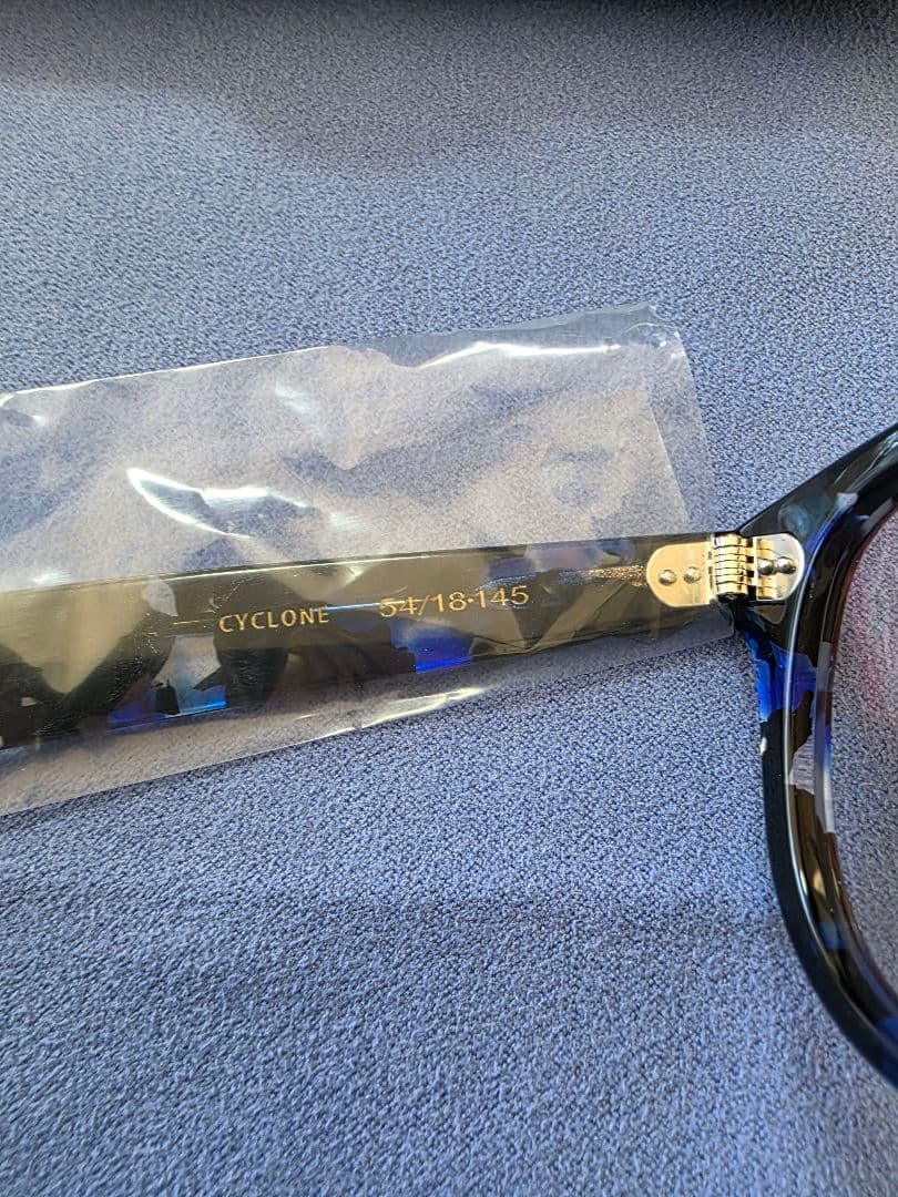 EVILACT CYCLONE サングラス ブルーデミフレーム