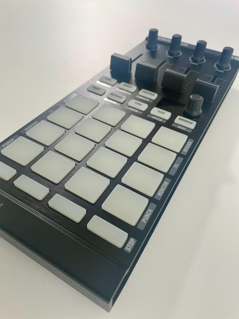 【美品】TRAKTOR KONTROL F1 （PCDJ用コントローラー ）
