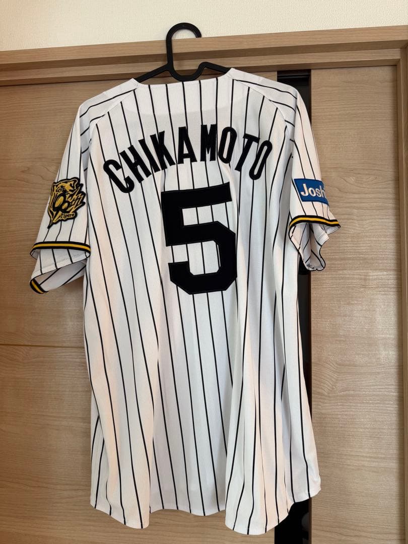 祝 優勝！　阪神タイガース 90周年ユニフォーム 近本M