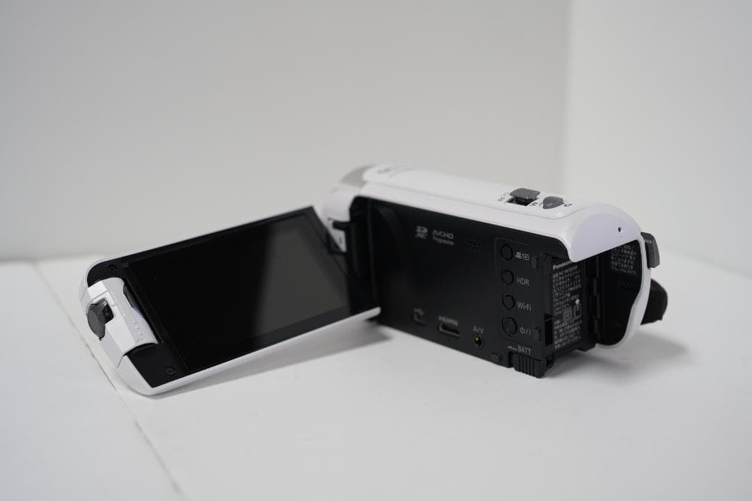 【新品同様】Panasonic HC-W585M+アクセサリーキット+三脚