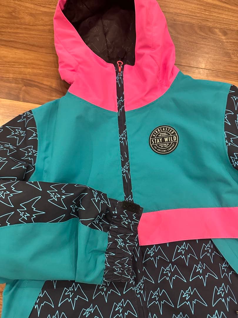 airblaster キッズ　上下　23-24モデル　Mサイズ　キレイ