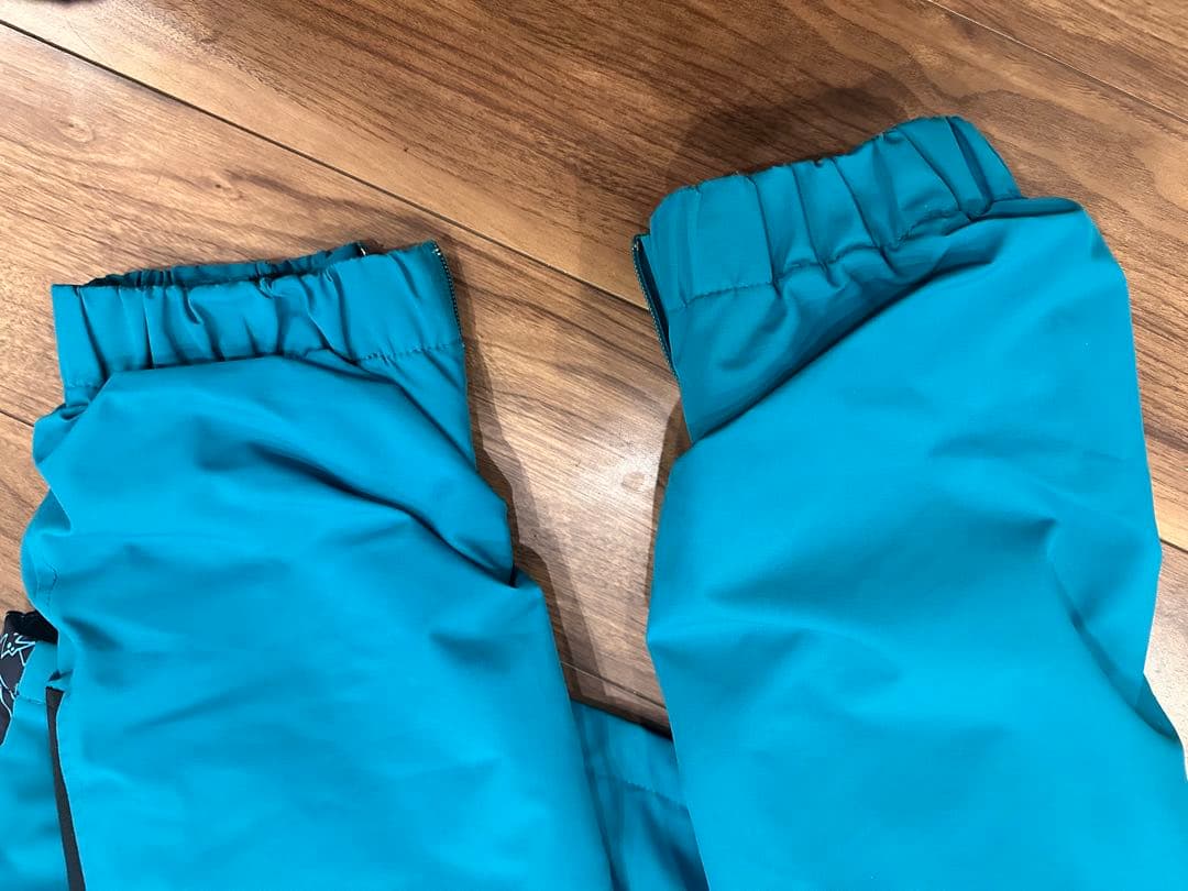 airblaster キッズ　上下　23-24モデル　Mサイズ　キレイ