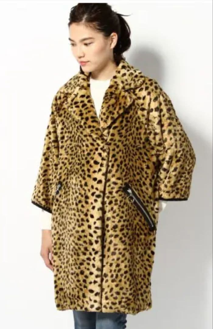 HACHE レオパードフェイクファーコート40　数回使用　イタリア製