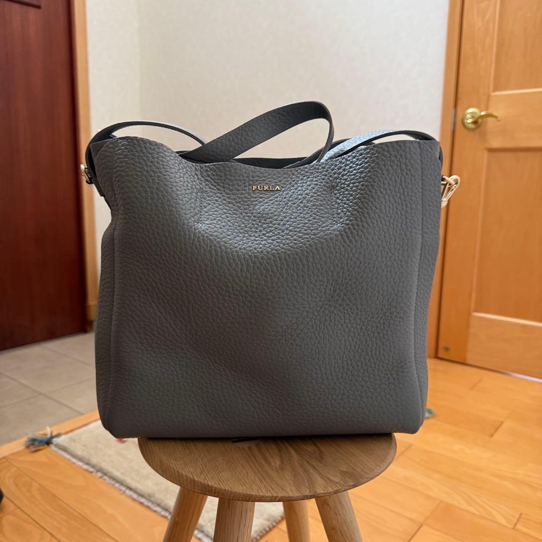 FURLAショルダーバッグ