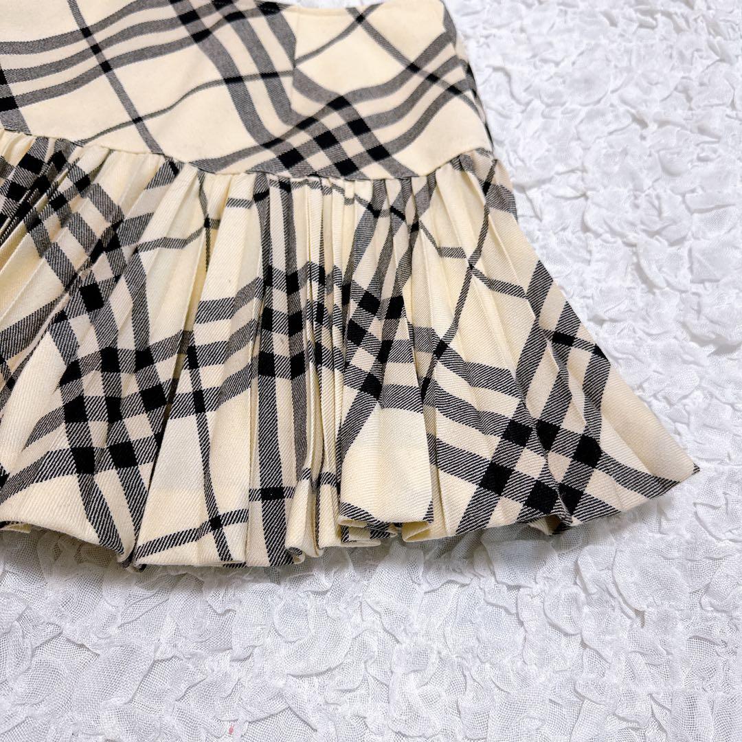 バーバリーブルーレーベル ミニスカート プリーツ　ノバチェック　ホワイト ウール