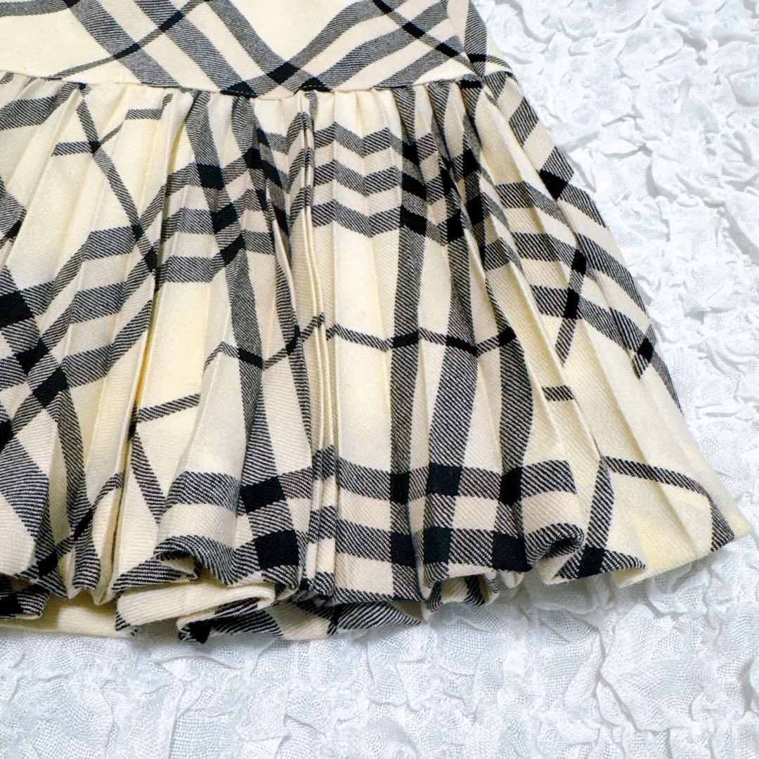 バーバリーブルーレーベル ミニスカート プリーツ　ノバチェック　ホワイト ウール