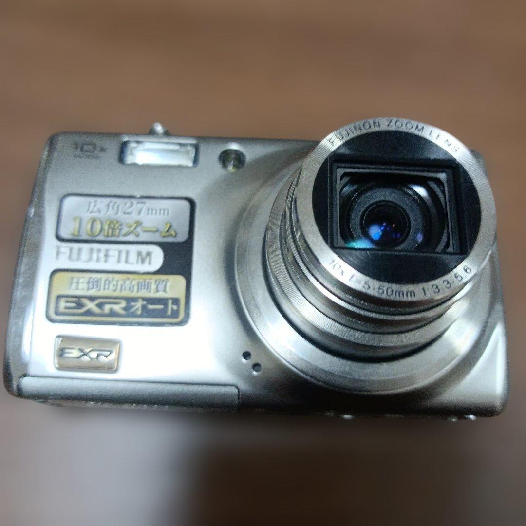 FUJIFILM FinePix F70EXR コンパクトデジタルカメラ