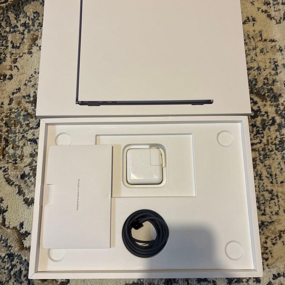 【使用3ヶ月】MacBook Air 13インチ M2 8GB 256GB