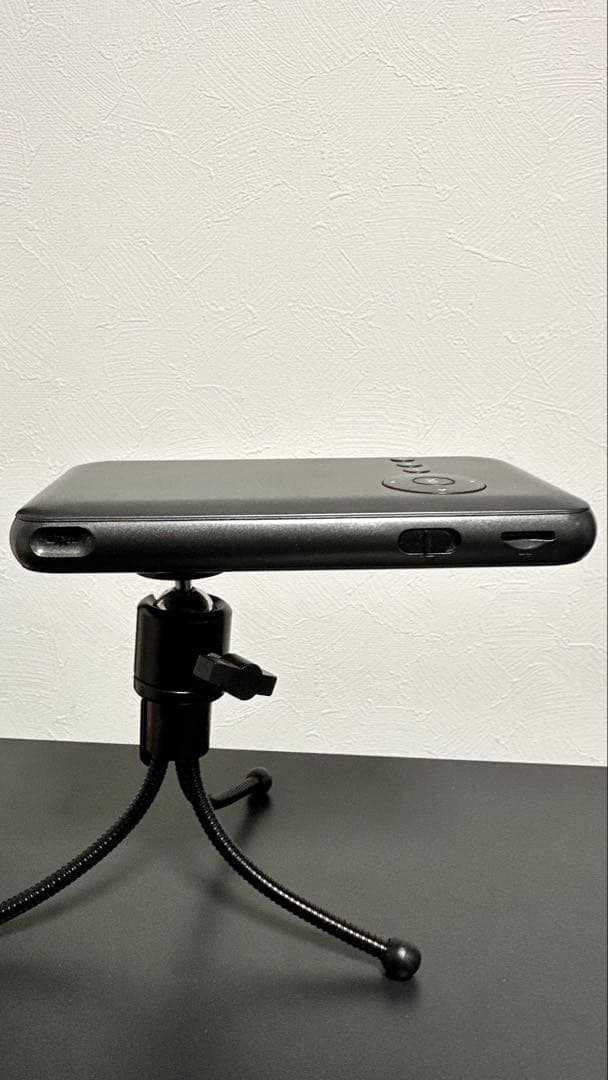 KABENI（カベーニ）小型プロジェクター　黒