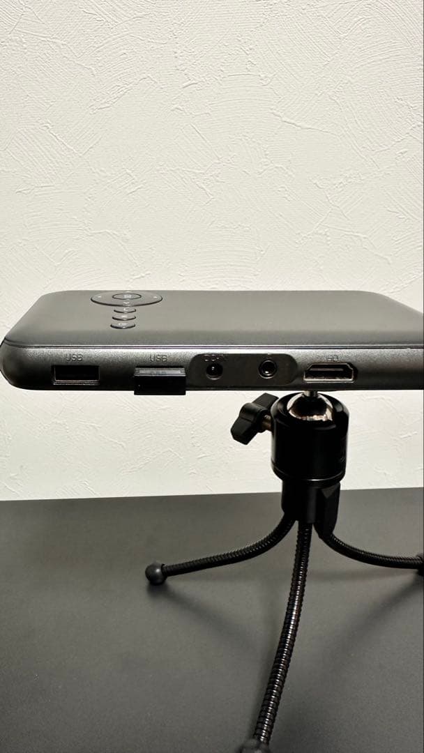 KABENI（カベーニ）小型プロジェクター　黒