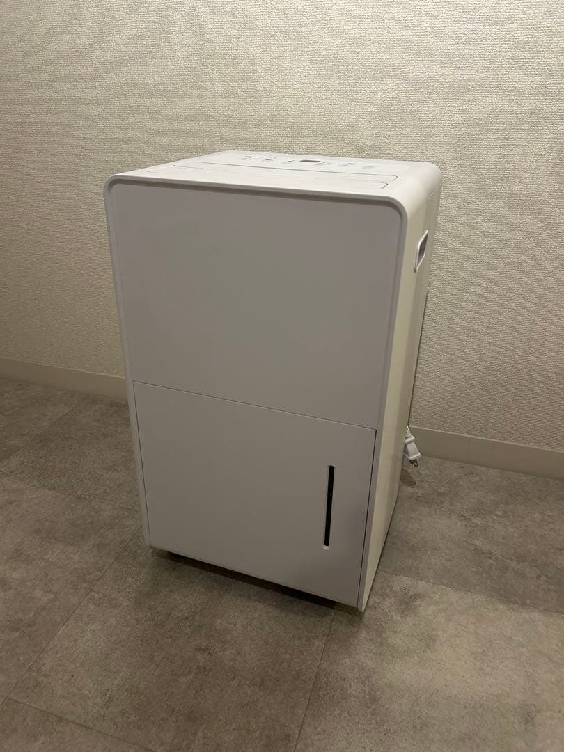 山善　除湿機 EDC-H601