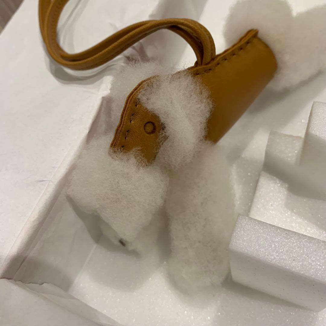 新品未使用エルメス バディチャーム 犬 白 ゴールド