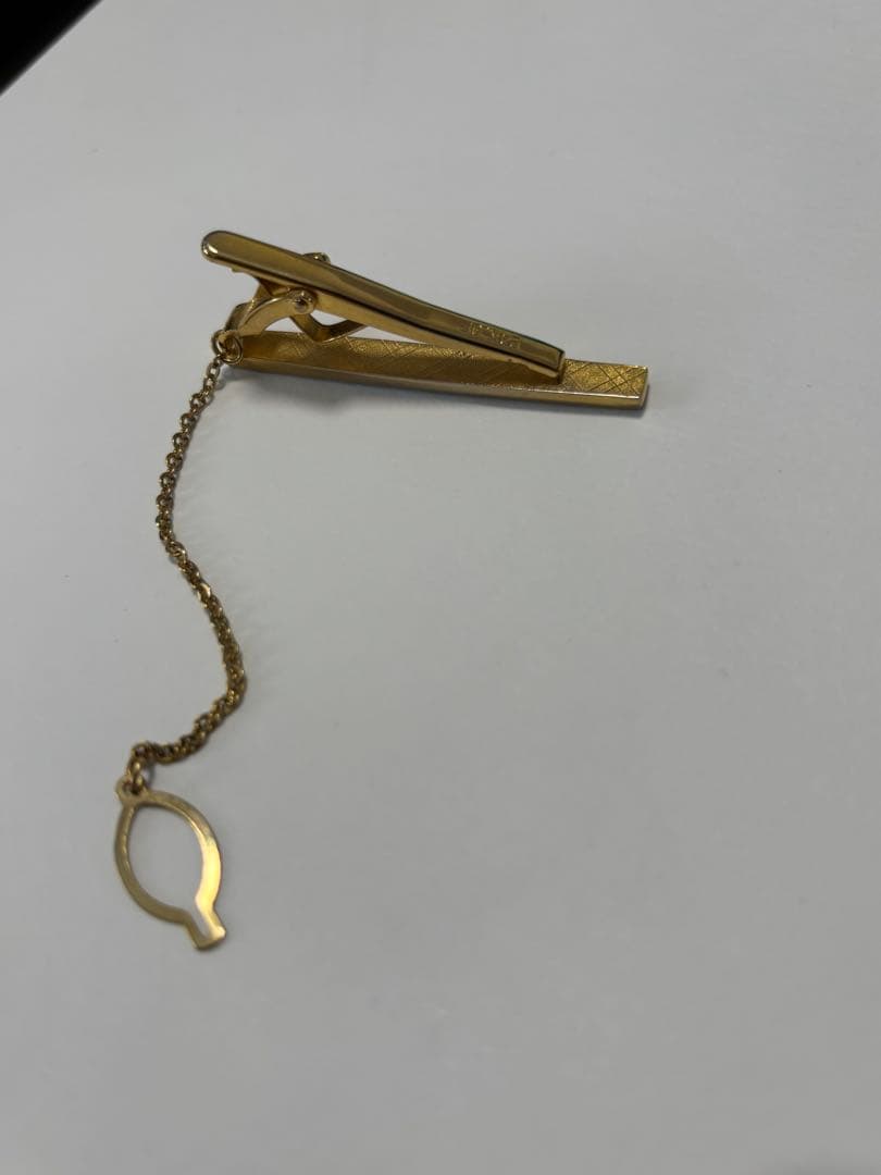 シャネル　24K GFネクタイピン チェーン付き