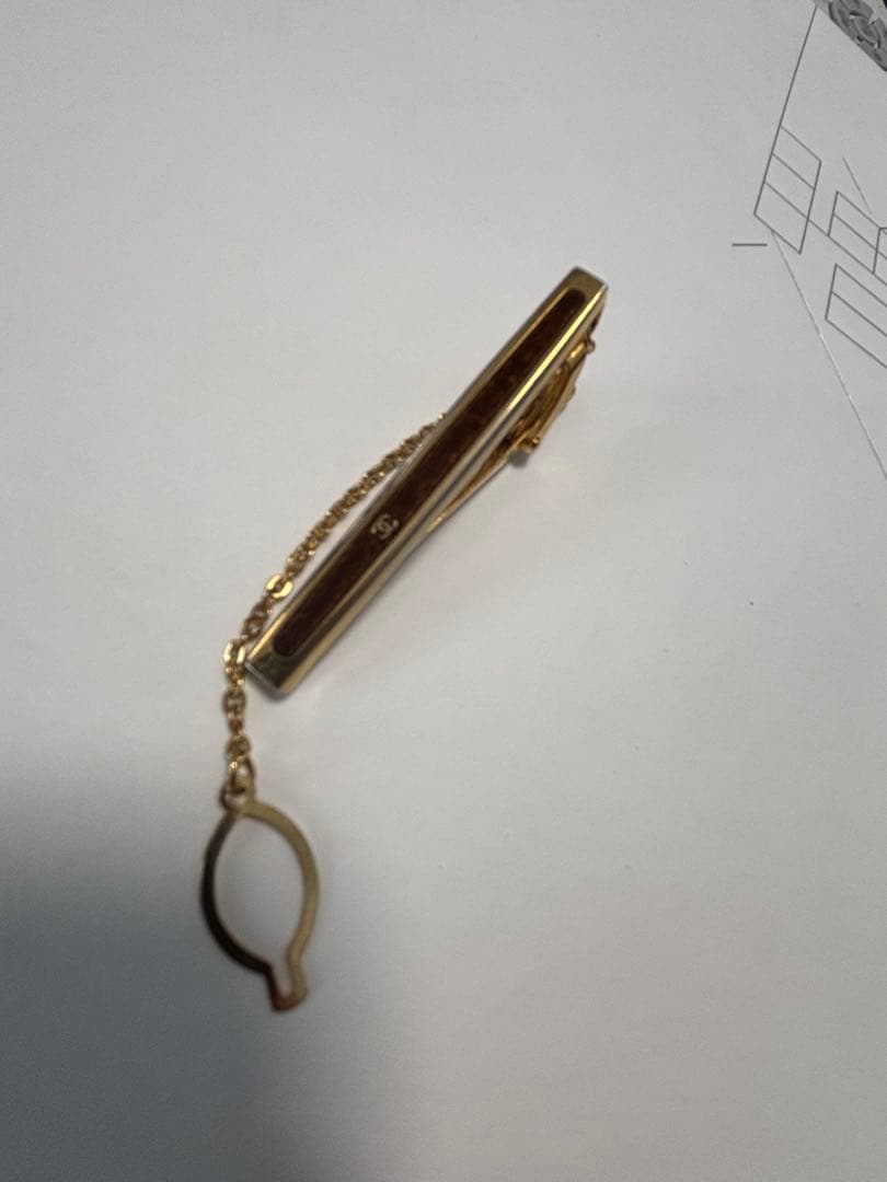シャネル　24K GFネクタイピン チェーン付き