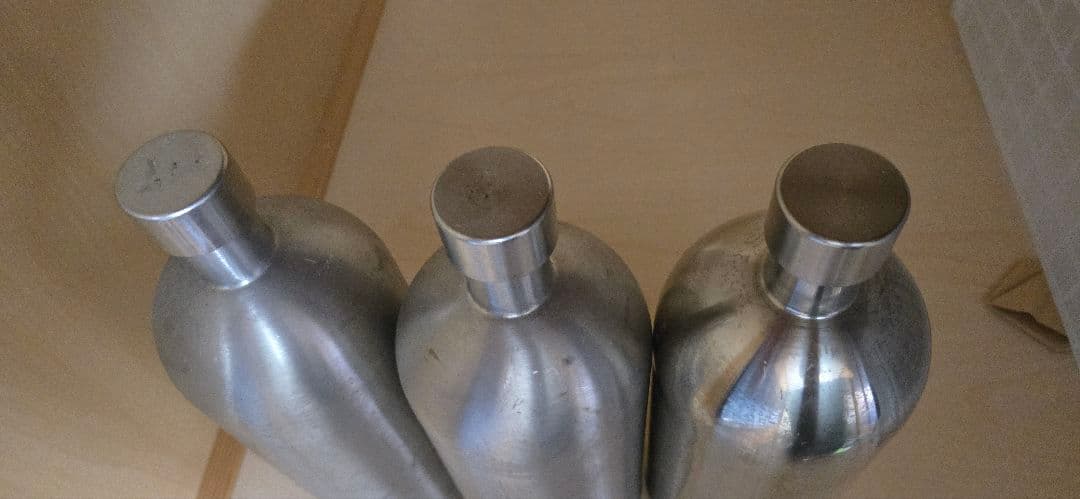 珍しい1800mlチタンボトル 3本セット