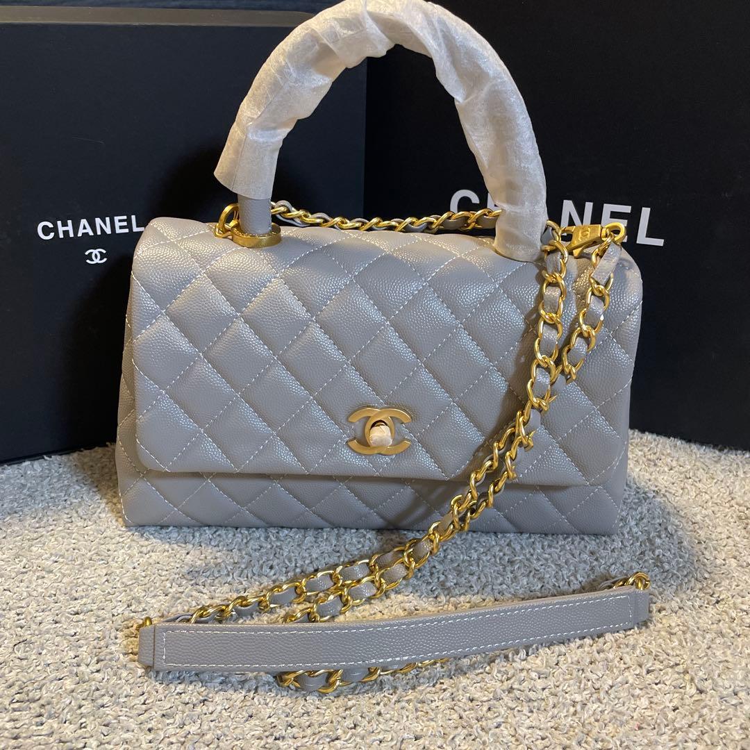 CHANEL グレー キルティング バッグ　キャビアスキン　ノベルティ