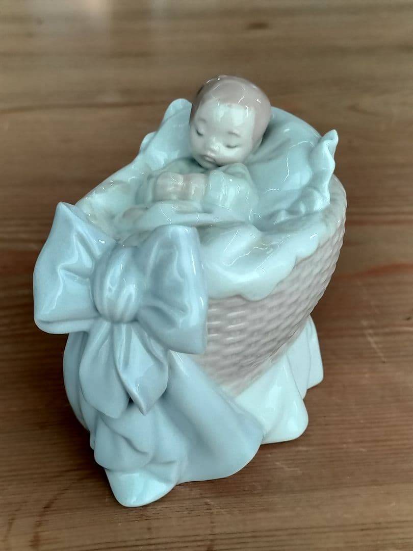 リヤドロ LLADRO 人形 スイートベイビー 男の子 フィギュリン