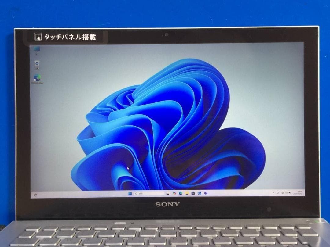 SONY SVP112 11.6型 870g/13.2mm コンパクトノートPC