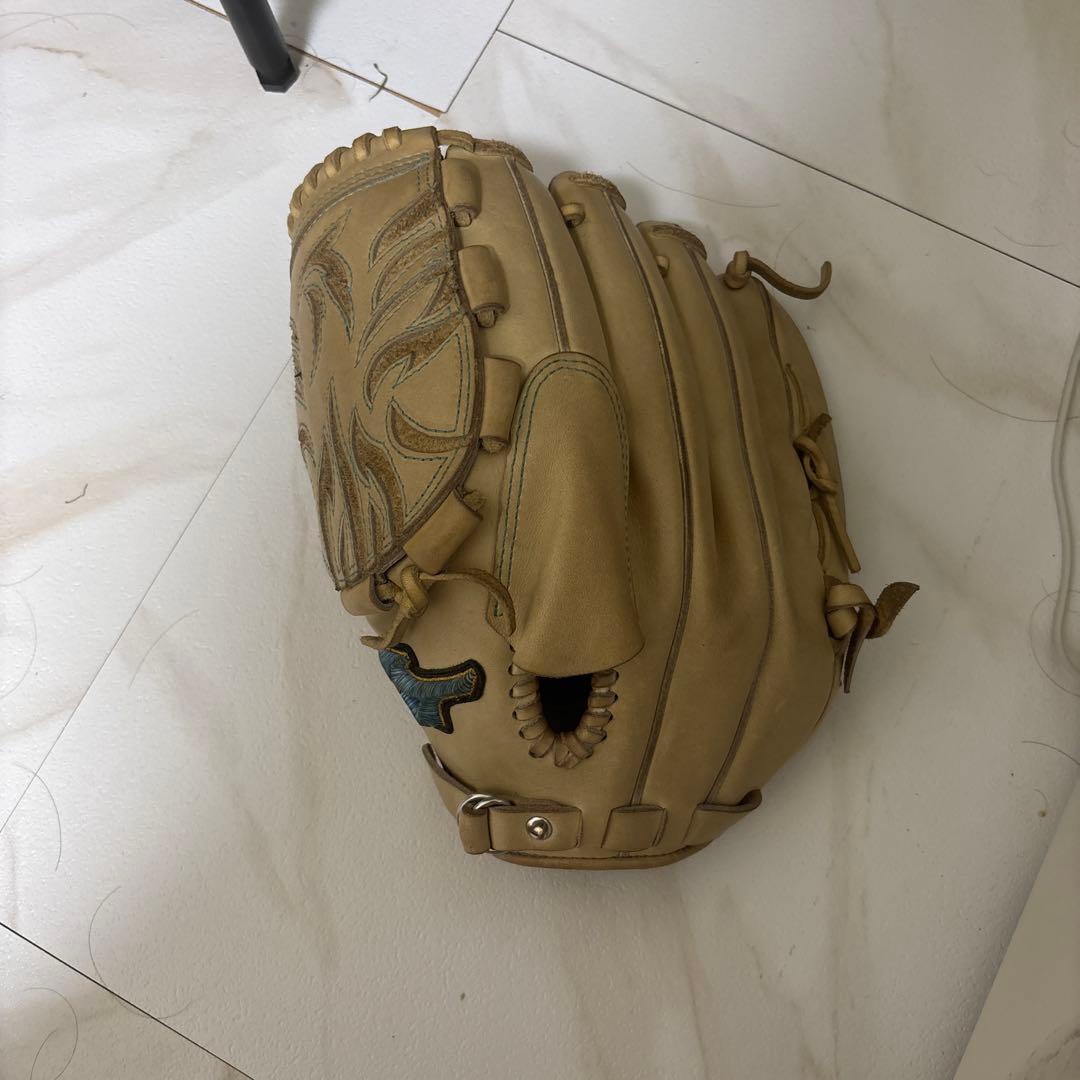 T*F様 ミズノプロダイバーシティブルー左投手用