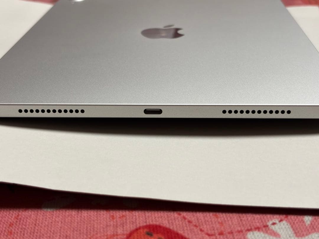 Apple iPad A16 本体 ケース付き