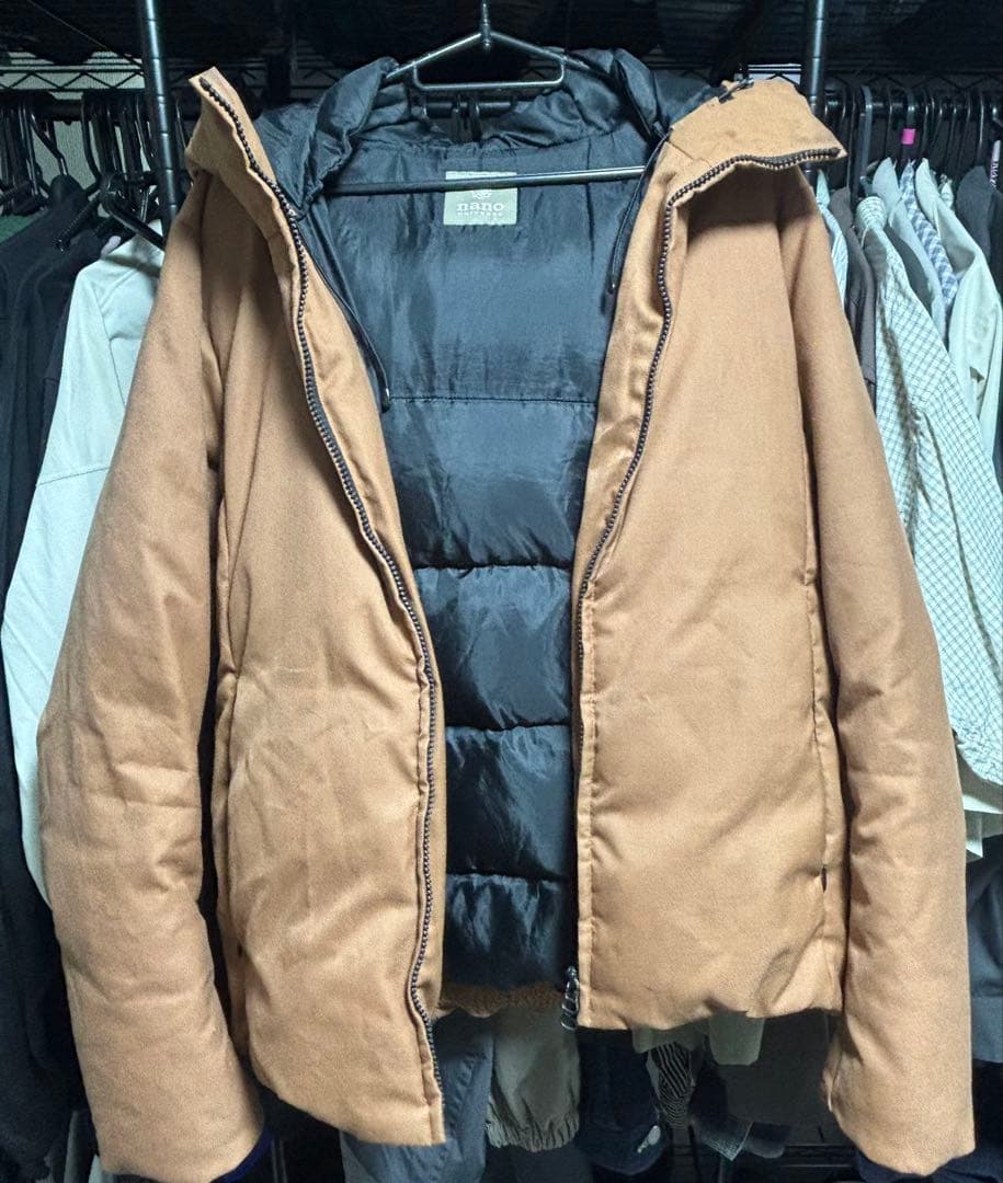 ブラウン ダウンジャケット フード付き