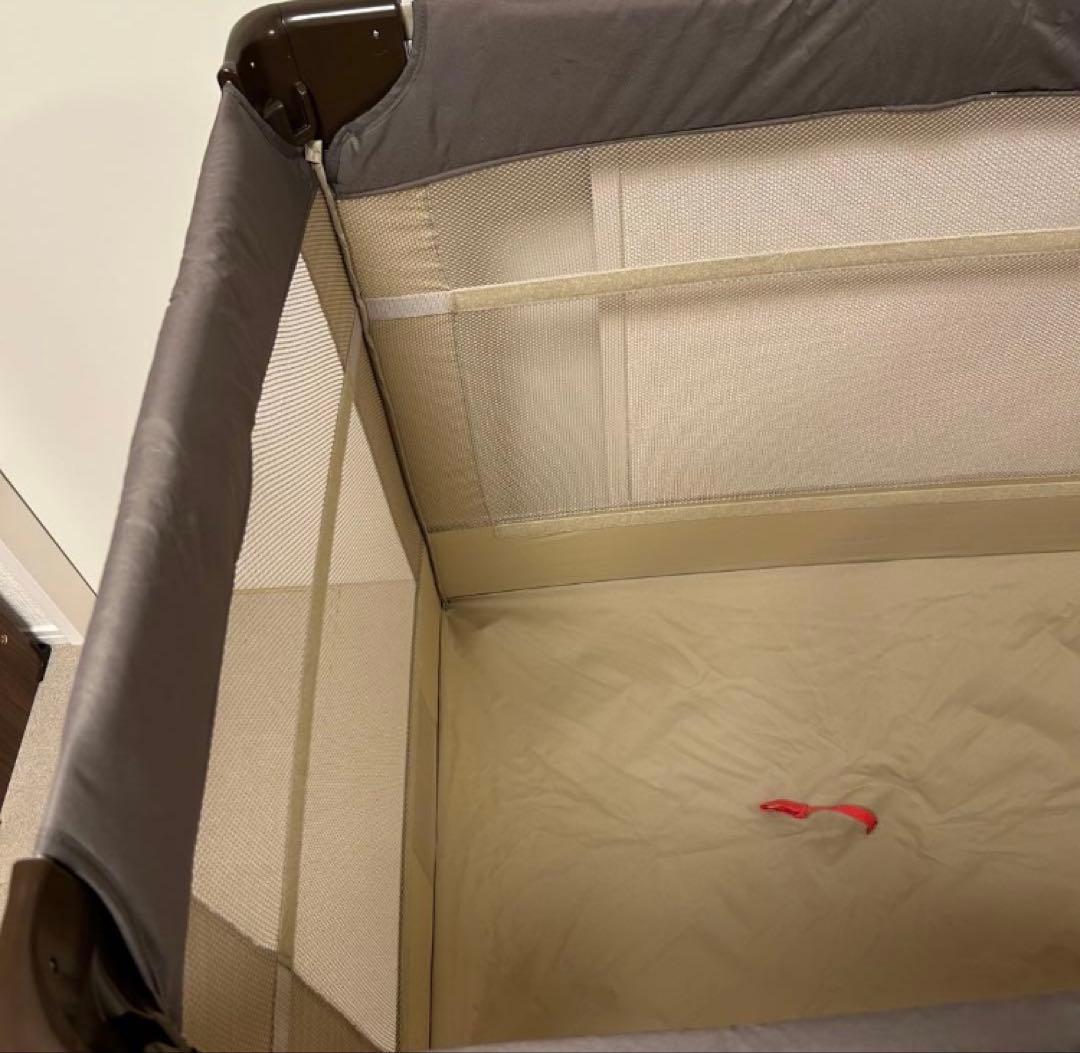 アップリカ　ココネルエアー　ベビーベッド　ココアブラウン