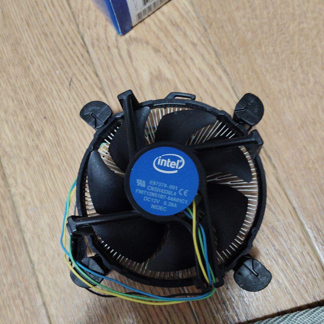 Intel　CORE　i5-10400