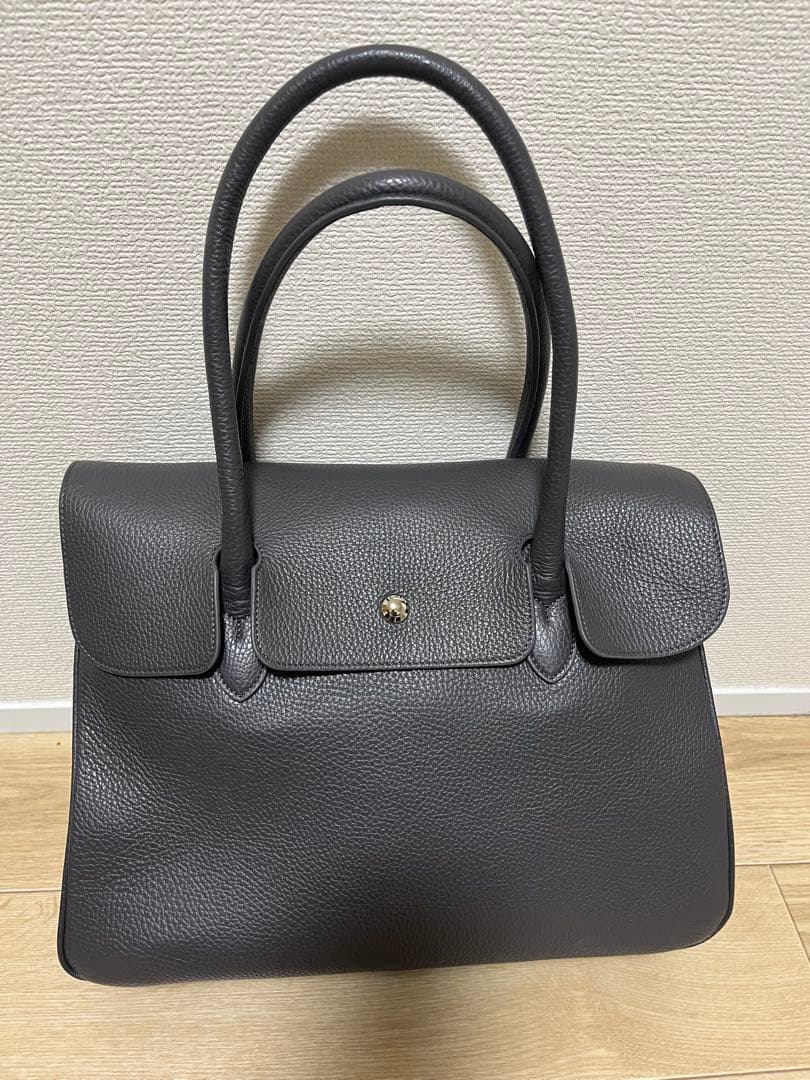 グレー ボックス型 ビジネスバッグ