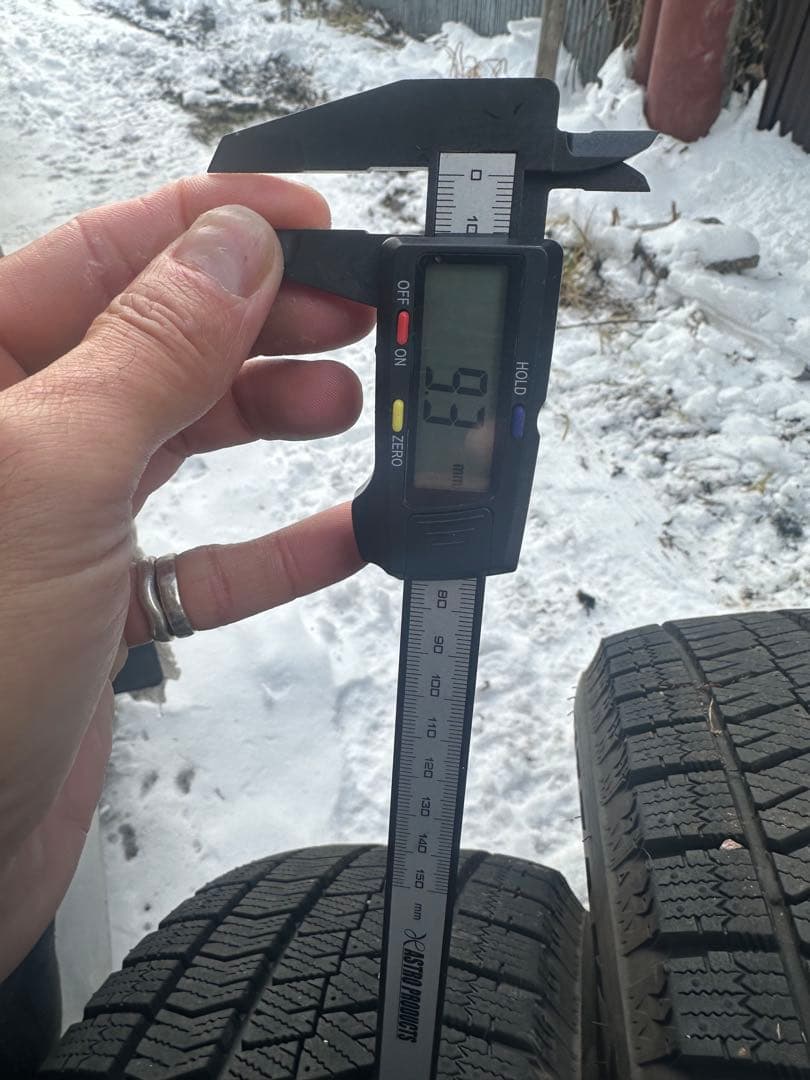 2022年 ブリザックvrx185/60r15 純正ホイール付イボ付き4本セット